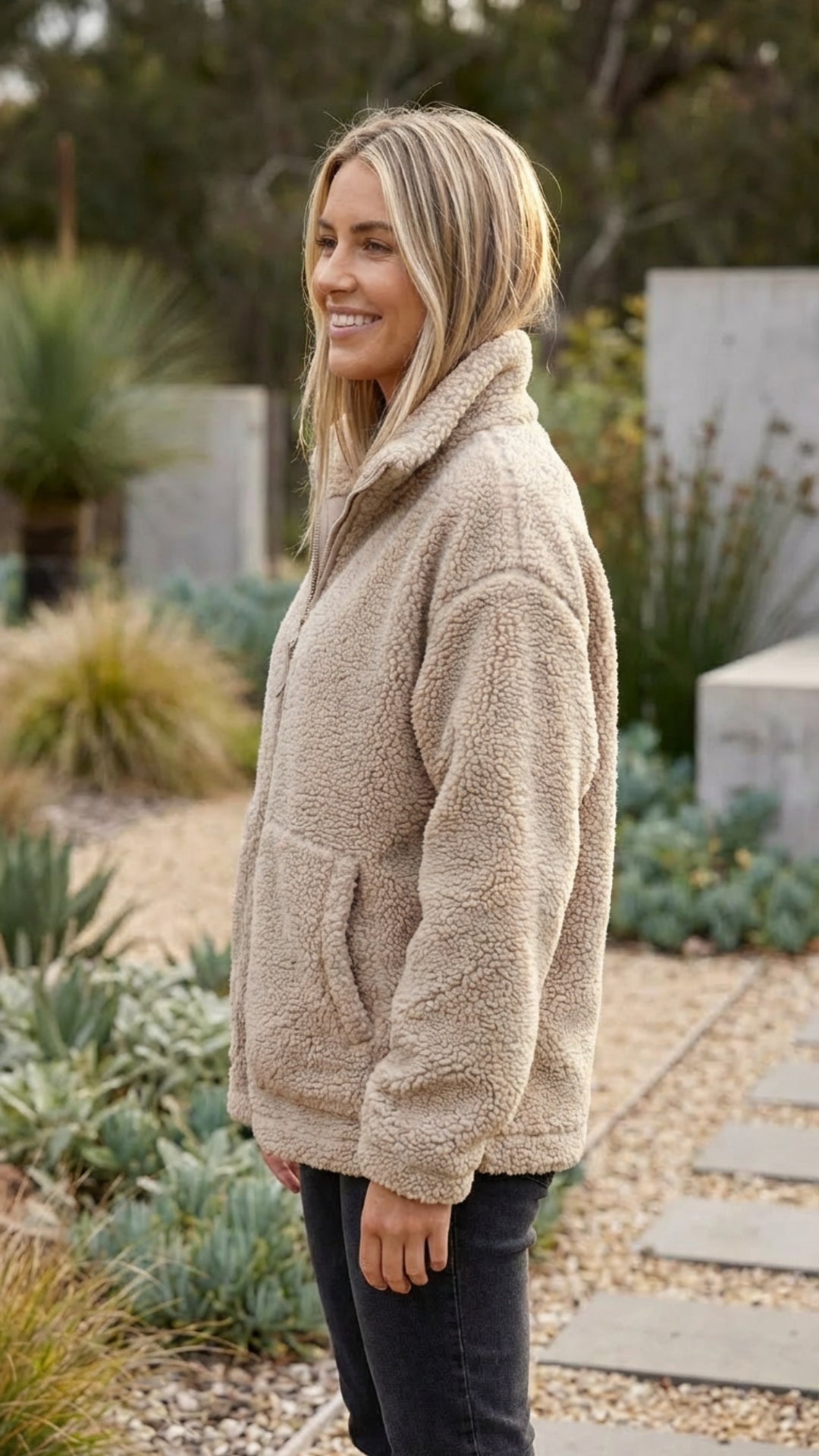 Addison | Women's Oversized Sherpa Jacket Zip Up High Collar